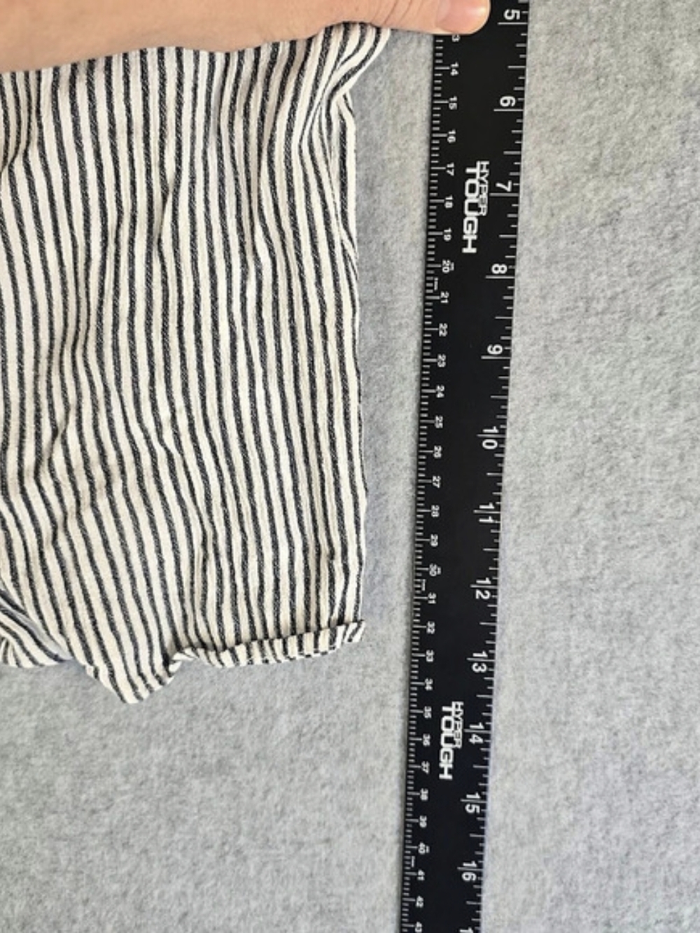 Universal Thread Striped Cold Shoulder Ruffle Blouse Small - Picture 5 of 6